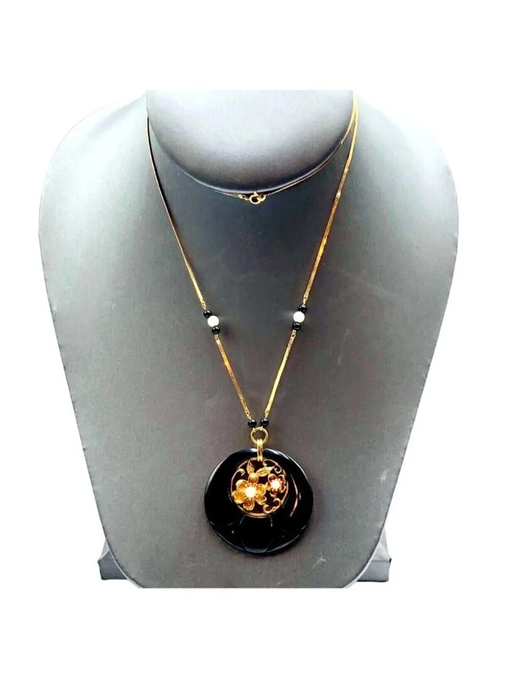 14k Yellow Gold Necklace Black Gemstone Pendant Vintage 16.2 Gram